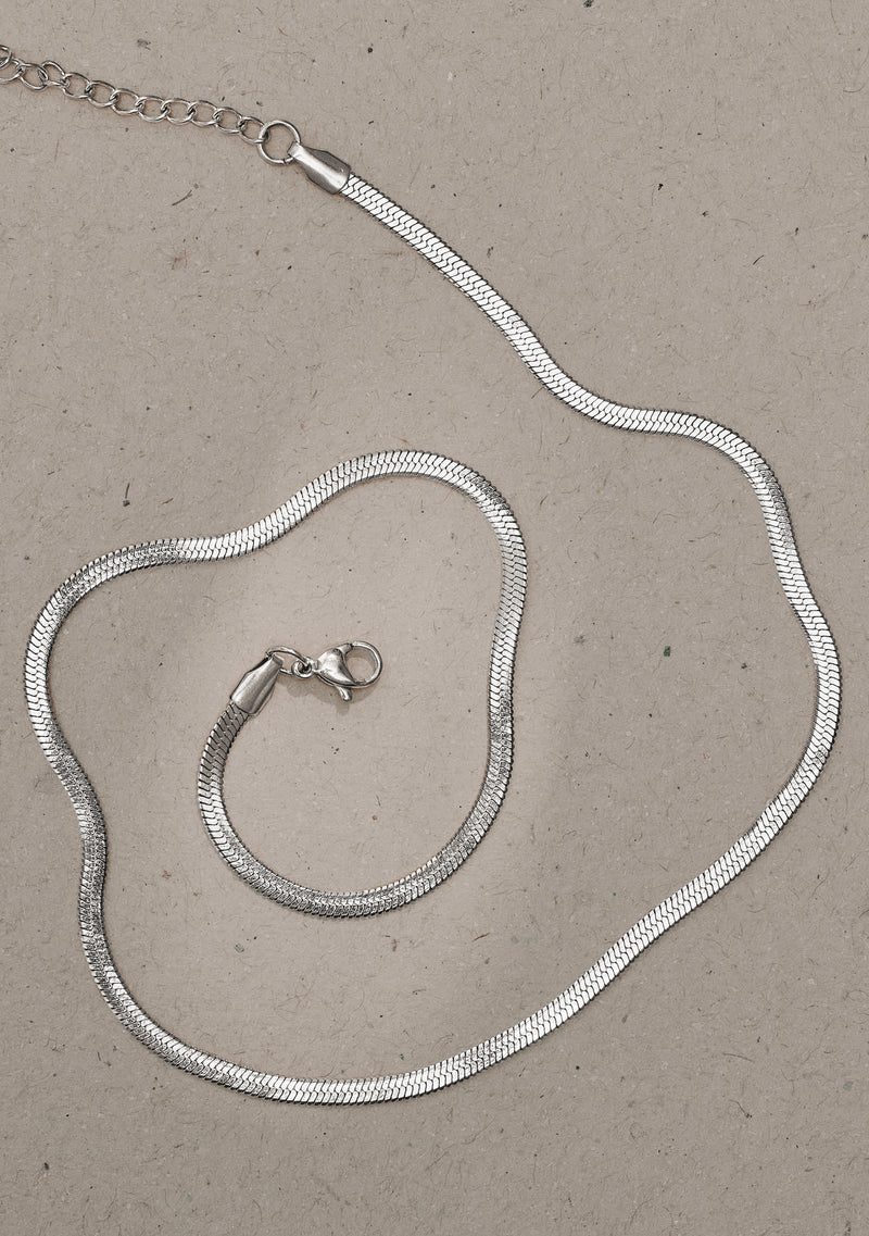 Sphinx 3mm Snake Chain Necklace Silver – Saint Valentine Jewellery